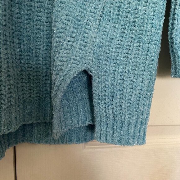 Lane Bryant Turtleneck Cut Out Ribbed Chunky Knit Blue Perforated Sweater - Picture 6 of 9